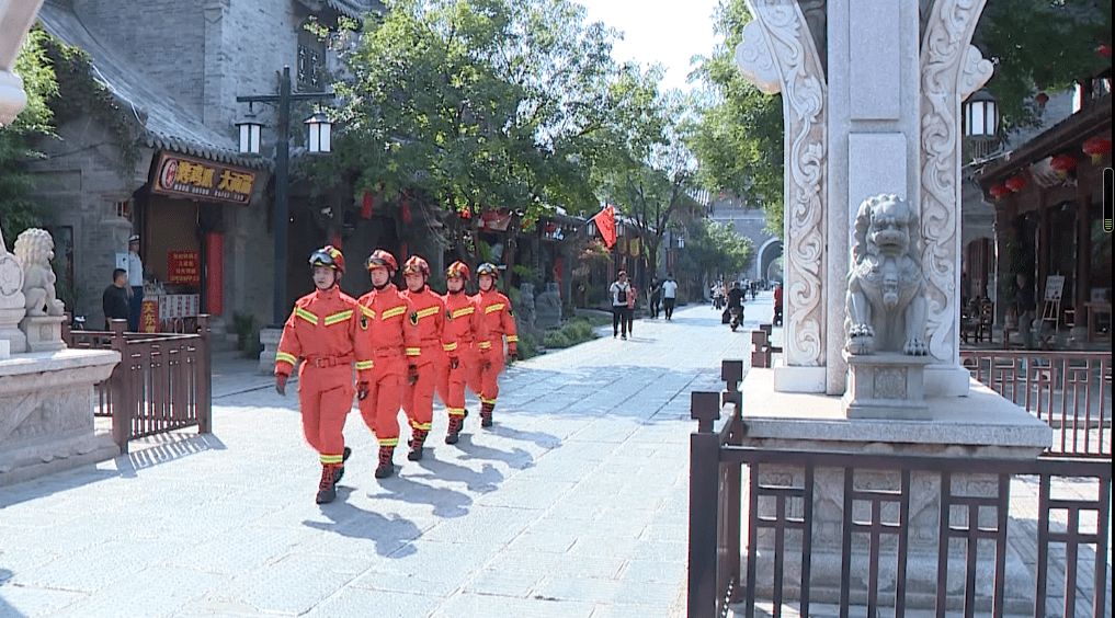 普陀山消防队回应帮游客焚香开光